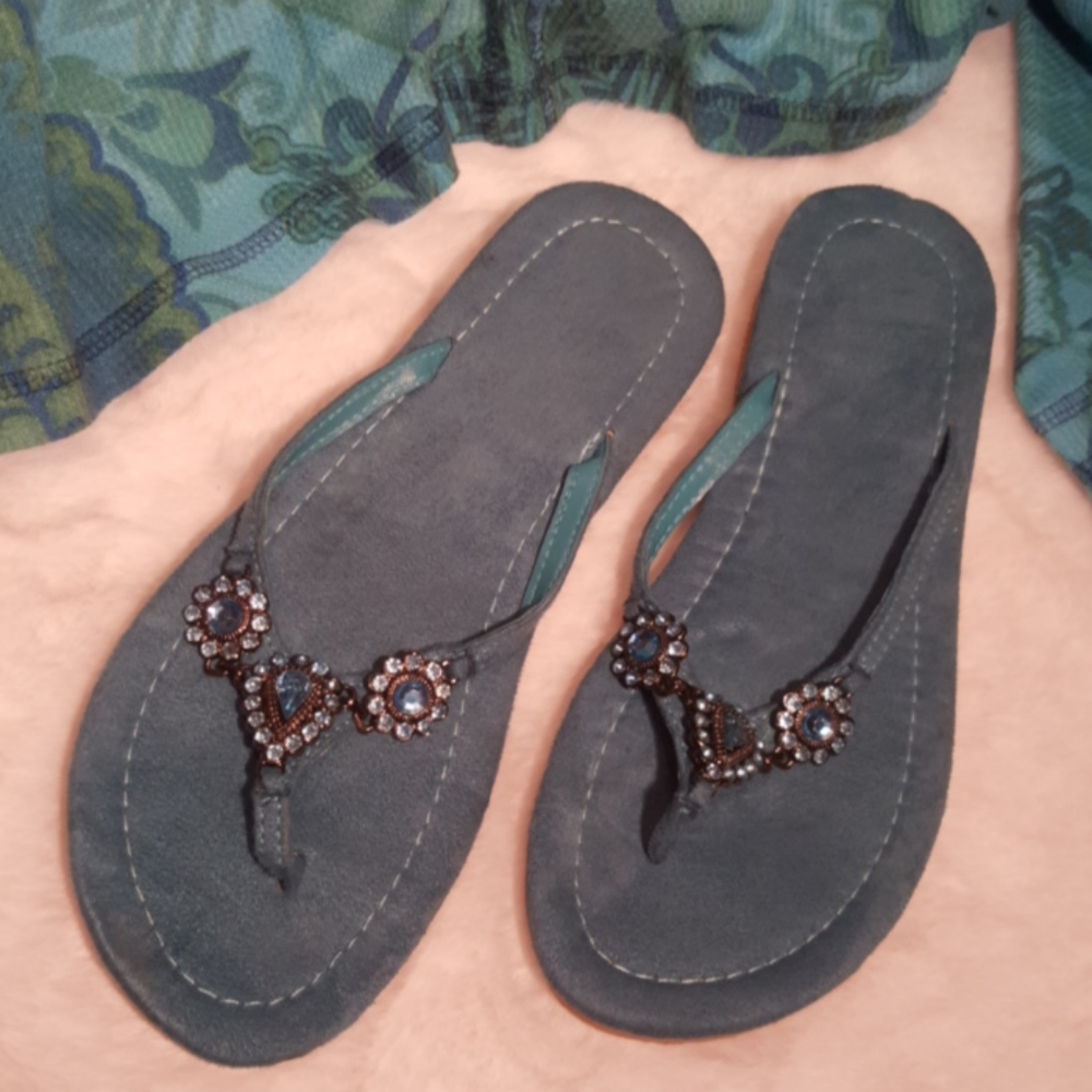 SWEET ♡ Gorgeous Teal Soft Velvety Silver Bejeweled Bling Flat Thong Sandals 6